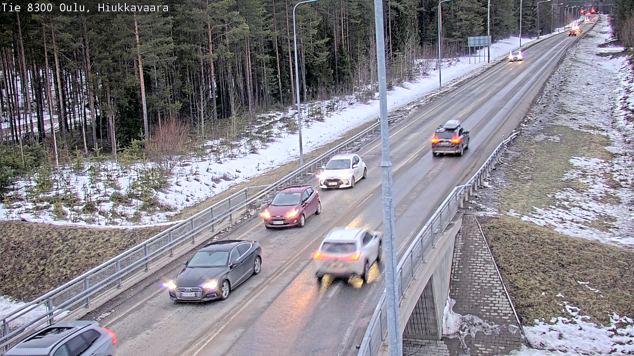 Weather Camera Image väg 8300 Oulu Hiukkavaara, Oulu, Pohjois-Pohjanmaa