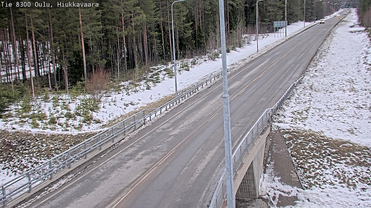 Weather Camera Image road 8300 Oulu Hiukkavaara, Oulu, Pohjois-Pohjanmaa