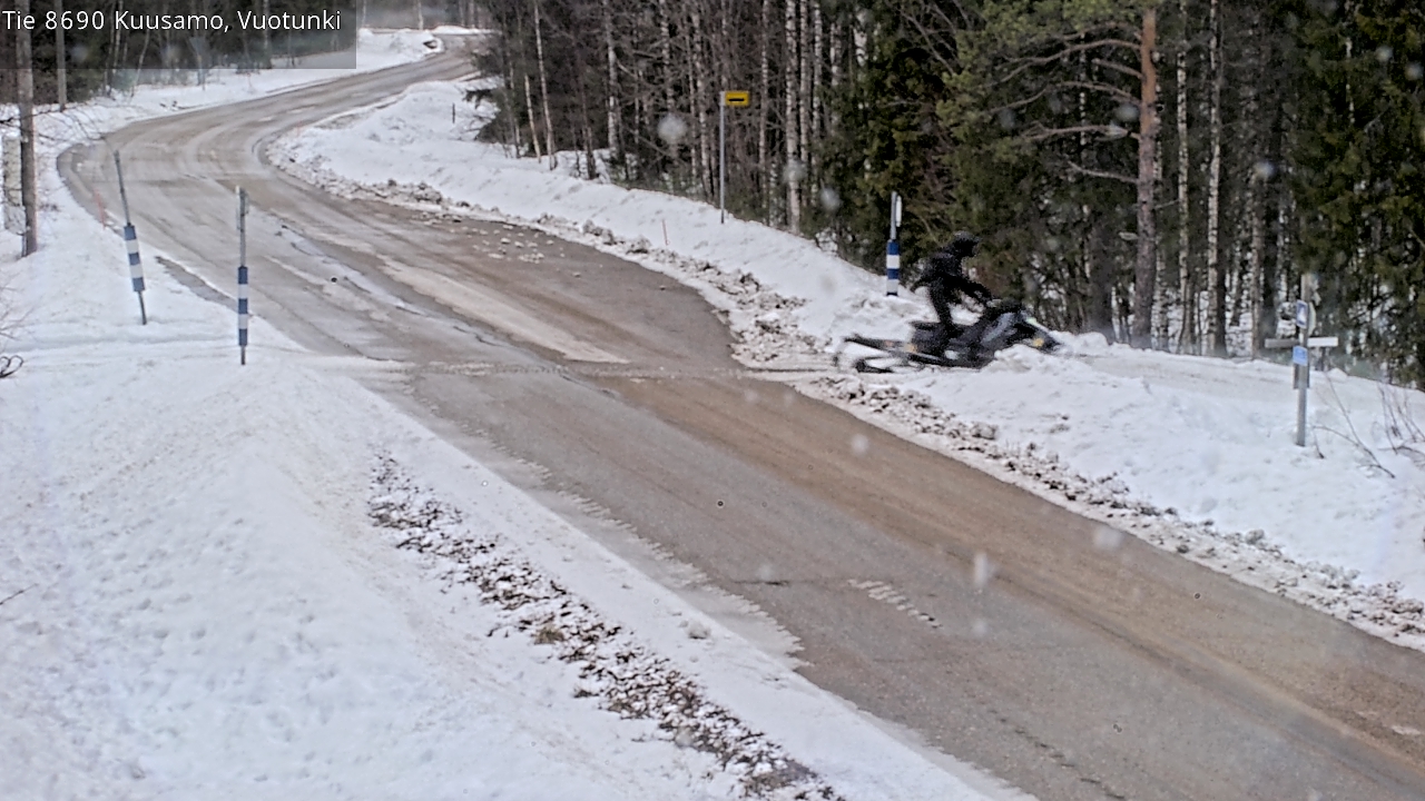 Weather Camera Image Väg 8690 Kuusamo, Vuotunki, Kuusamo, Pohjois-Pohjanmaa