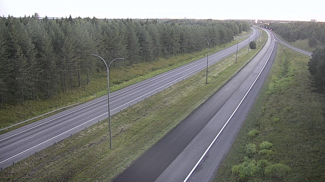 Weather Camera Image Väg 4 Uleåborg, Ouluntulli, Oulu, Pohjois-Pohjanmaa
