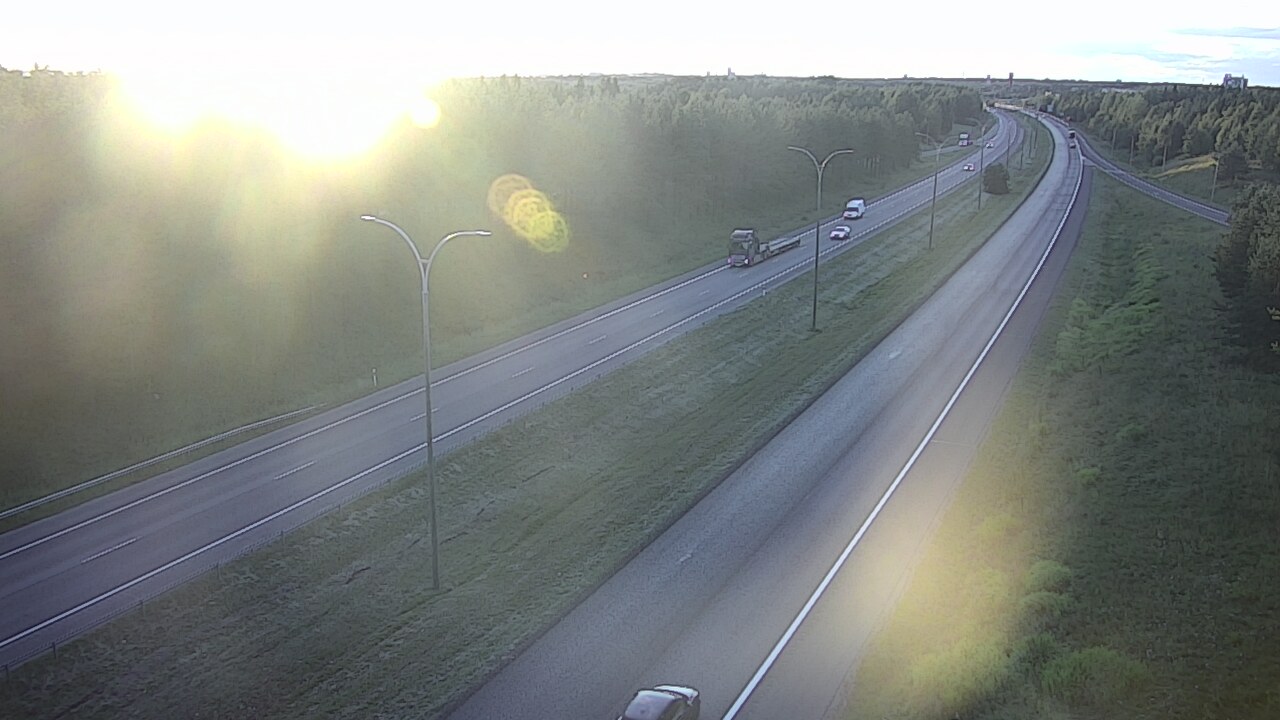 Weather Camera Image Väg 4 Uleåborg, Ouluntulli, Oulu, Pohjois-Pohjanmaa
