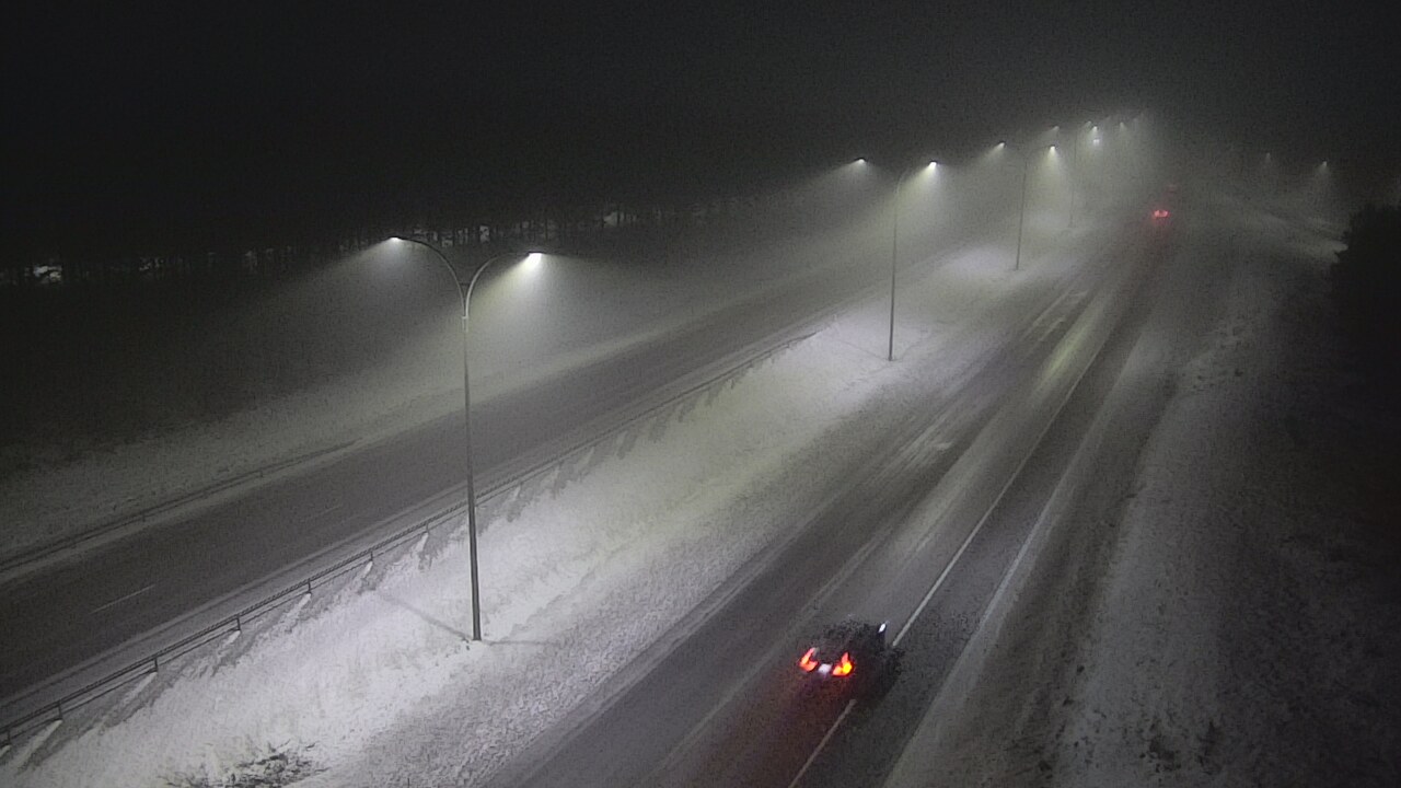 Weather Camera Image Väg 4 Uleåborg, Ouluntulli, Oulu, Pohjois-Pohjanmaa