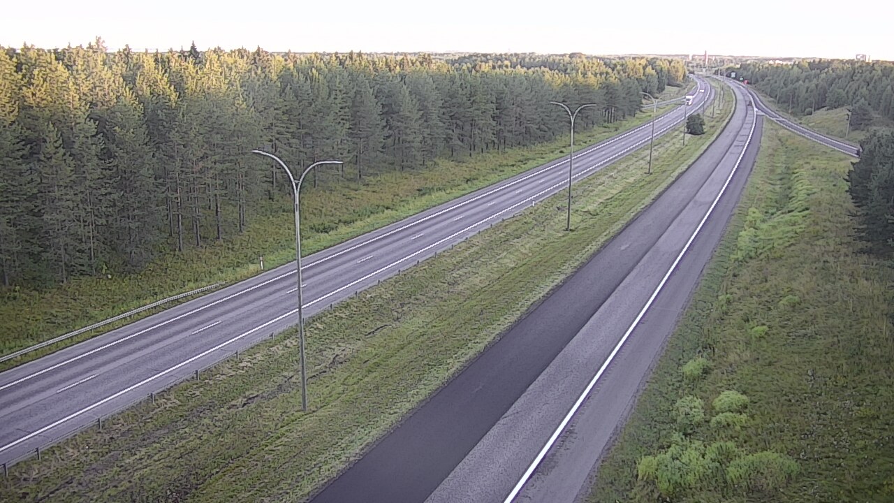 Weather Camera Image Väg 4 Uleåborg, Ouluntulli, Oulu, Pohjois-Pohjanmaa