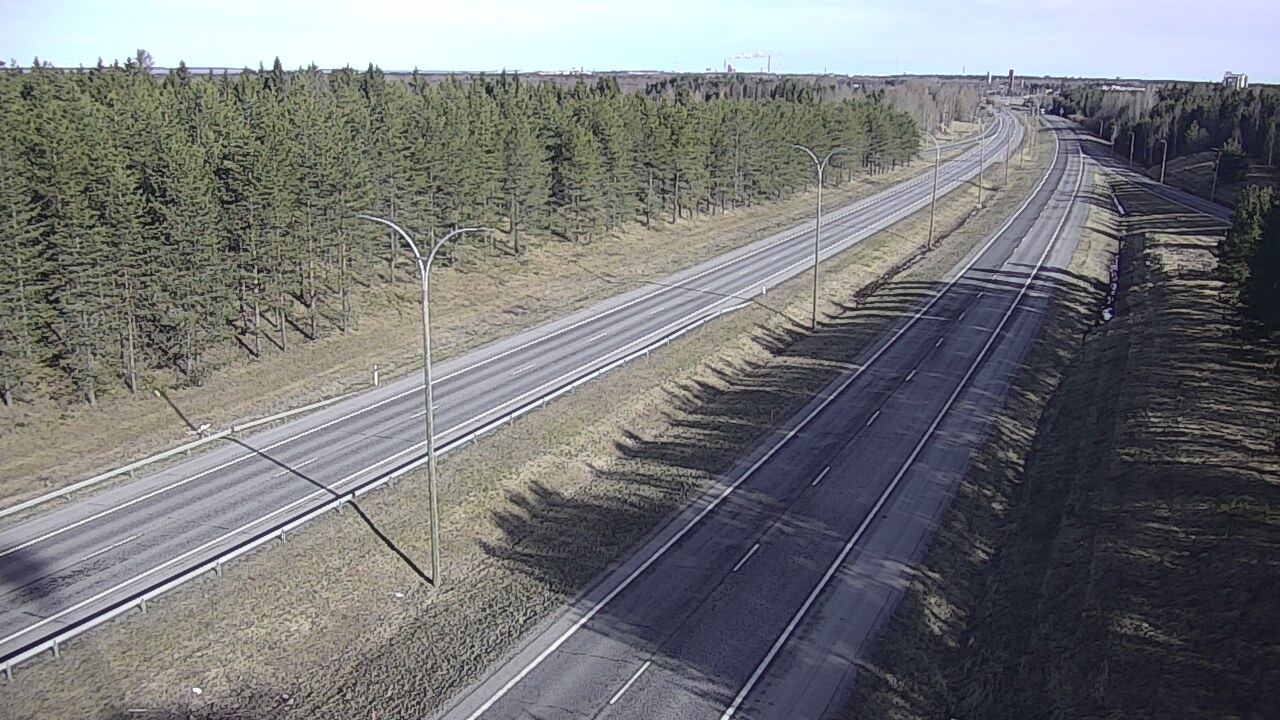 Weather Camera Image Väg 4 Uleåborg, Ouluntulli, Oulu, Pohjois-Pohjanmaa