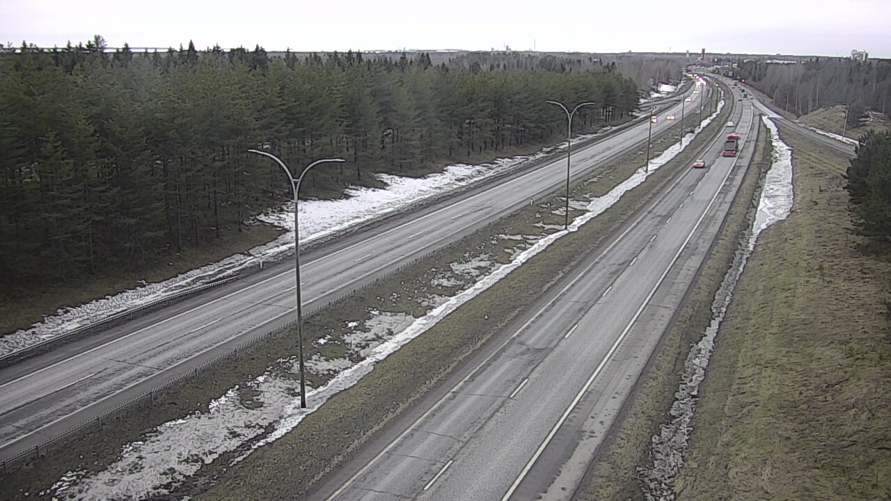 Weather Camera Image Väg 4 Uleåborg, Ouluntulli, Oulu, Pohjois-Pohjanmaa