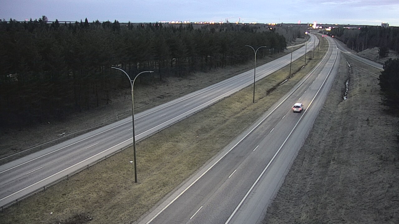 Weather Camera Image Road 4 Oulu, Ouluntulli, Oulu, Pohjois-Pohjanmaa