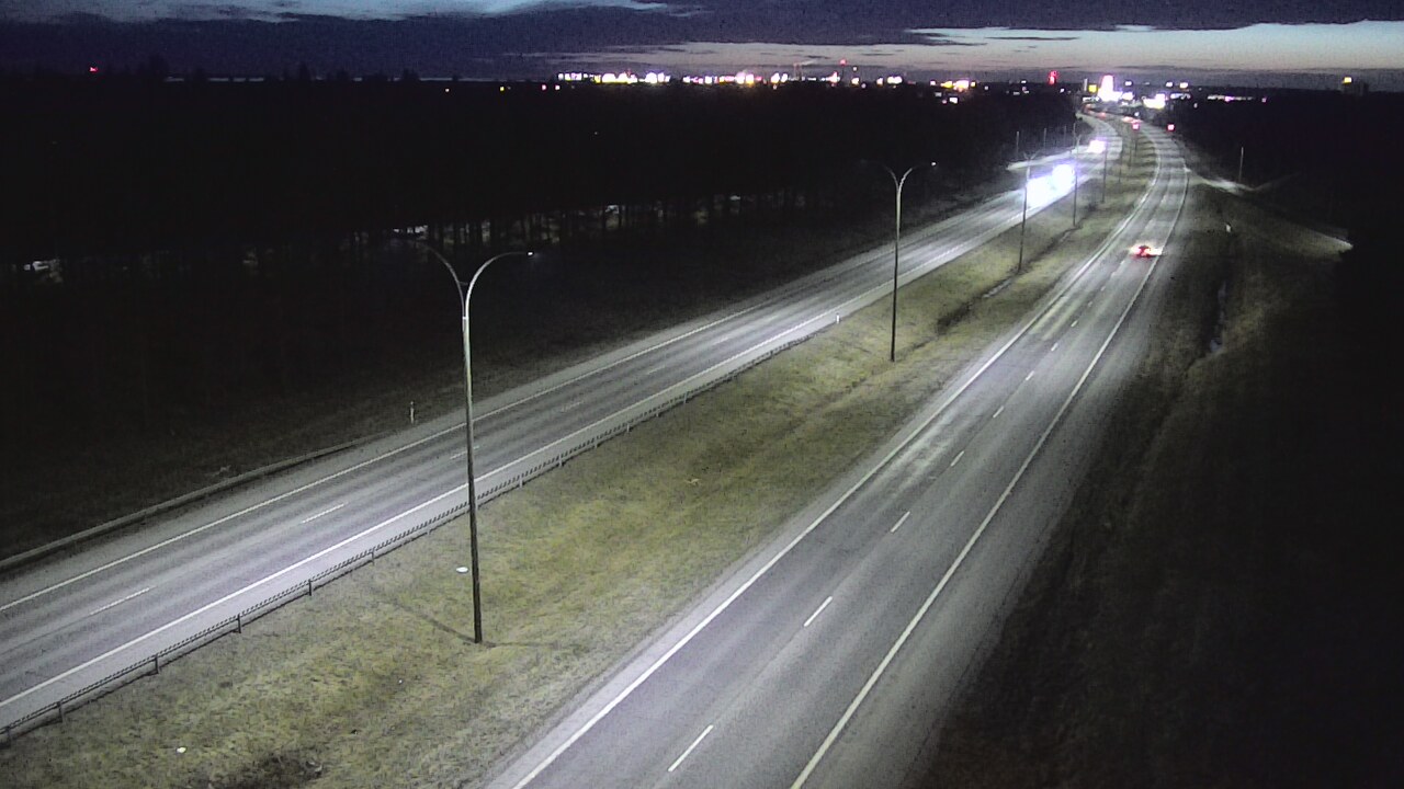 Weather Camera Image Väg 4 Uleåborg, Ouluntulli, Oulu, Pohjois-Pohjanmaa