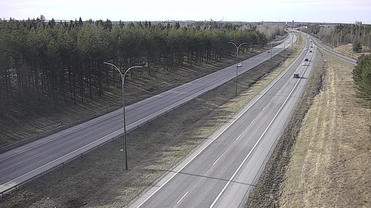 Weather Camera Image Väg 4 Uleåborg, Ouluntulli, Oulu, Pohjois-Pohjanmaa