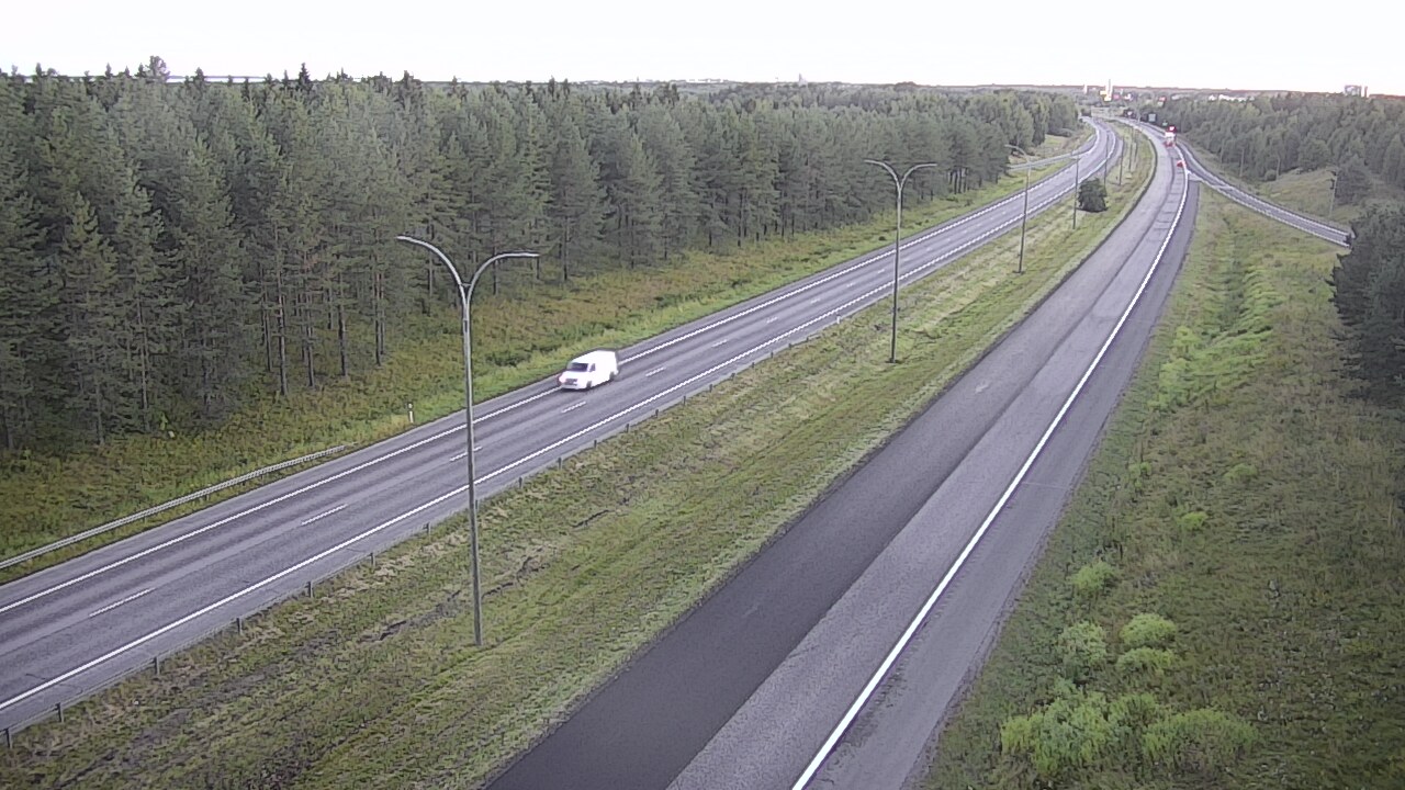 Weather Camera Image Väg 4 Uleåborg, Ouluntulli, Oulu, Pohjois-Pohjanmaa