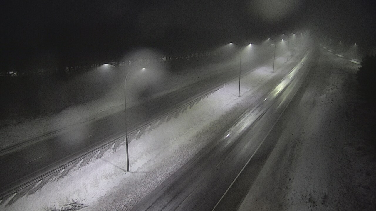 Weather Camera Image Väg 4 Uleåborg, Ouluntulli, Oulu, Pohjois-Pohjanmaa