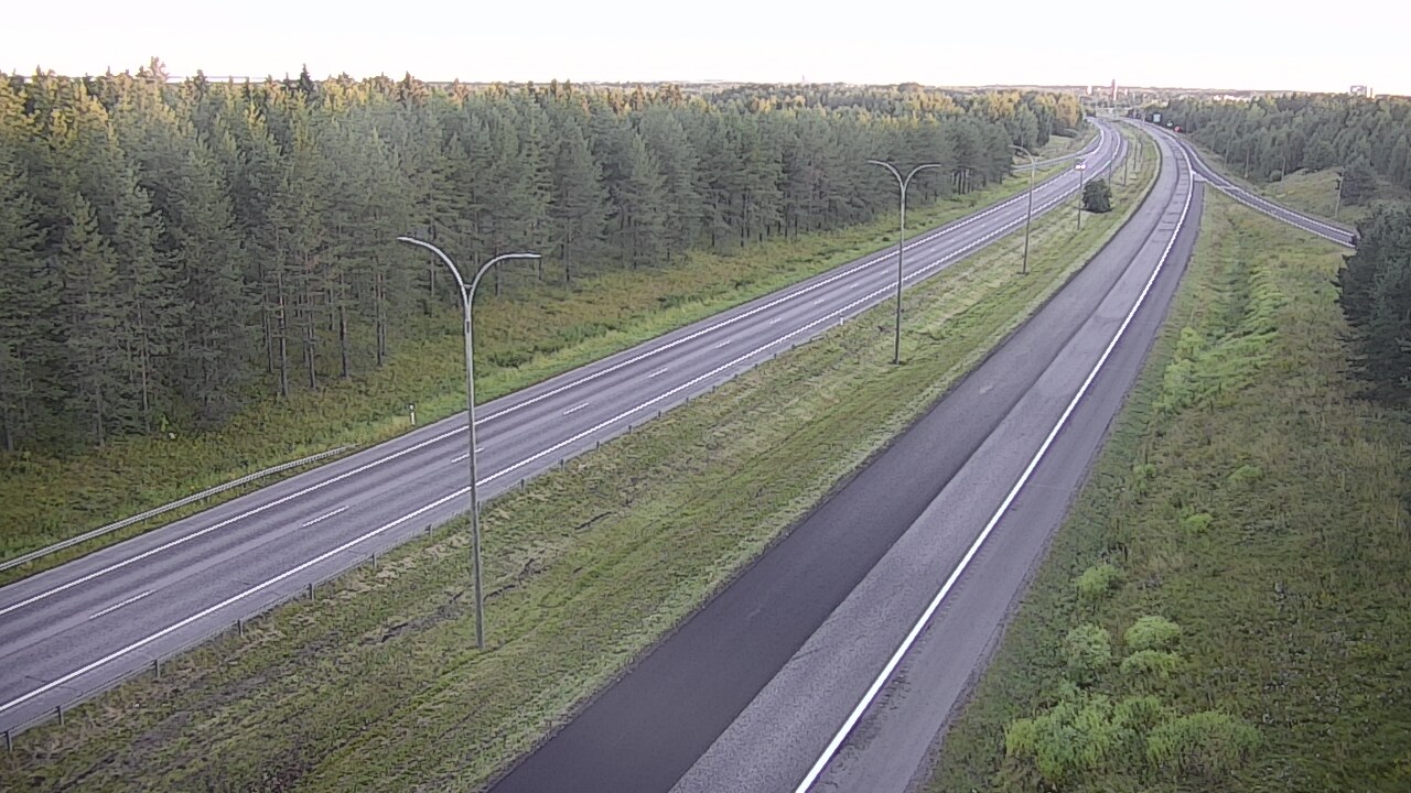 Weather Camera Image Väg 4 Uleåborg, Ouluntulli, Oulu, Pohjois-Pohjanmaa