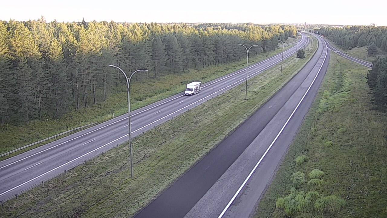 Weather Camera Image Väg 4 Uleåborg, Ouluntulli, Oulu, Pohjois-Pohjanmaa