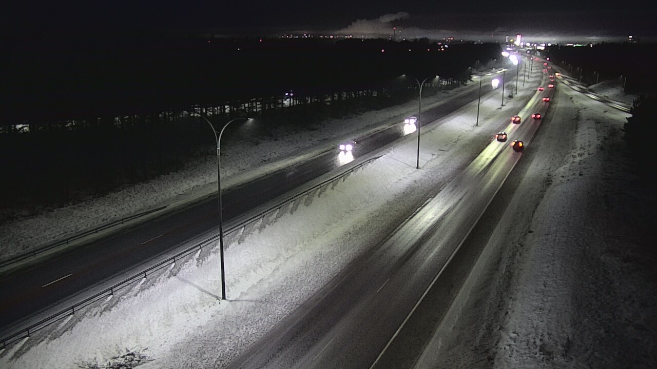 Weather Camera Image Väg 4 Uleåborg, Ouluntulli, Oulu, Pohjois-Pohjanmaa