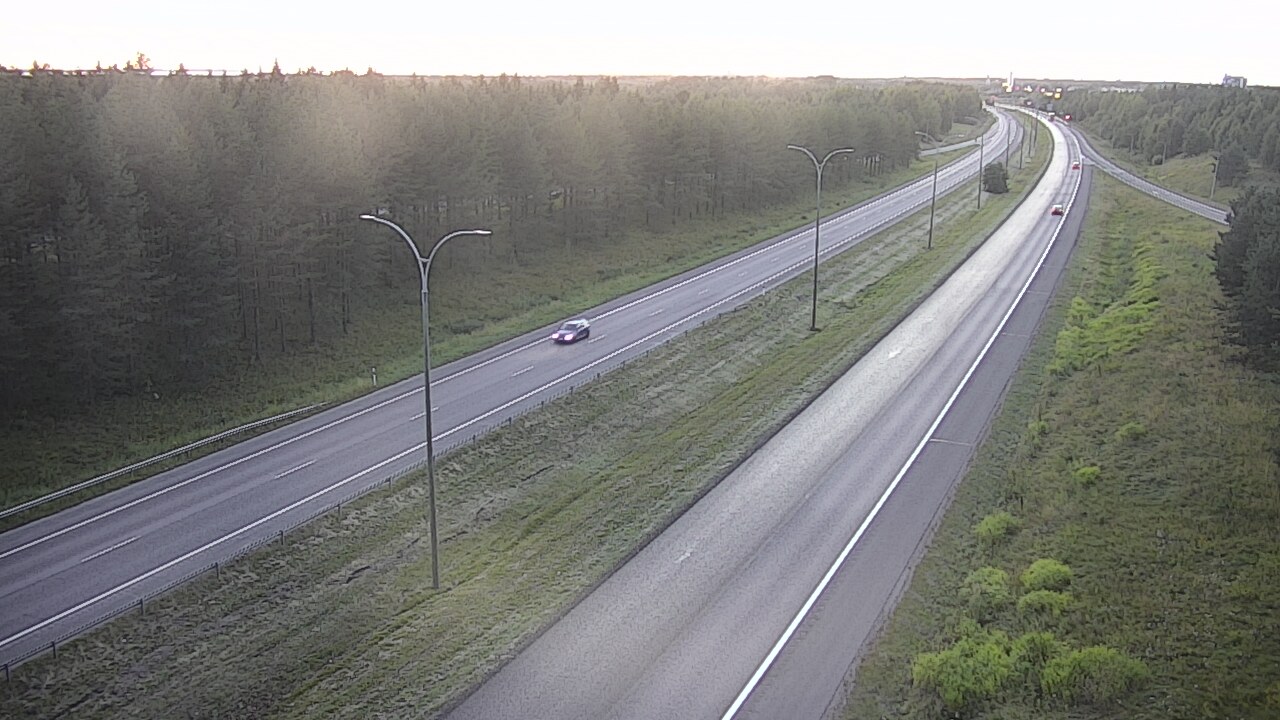 Weather Camera Image Väg 4 Uleåborg, Ouluntulli, Oulu, Pohjois-Pohjanmaa