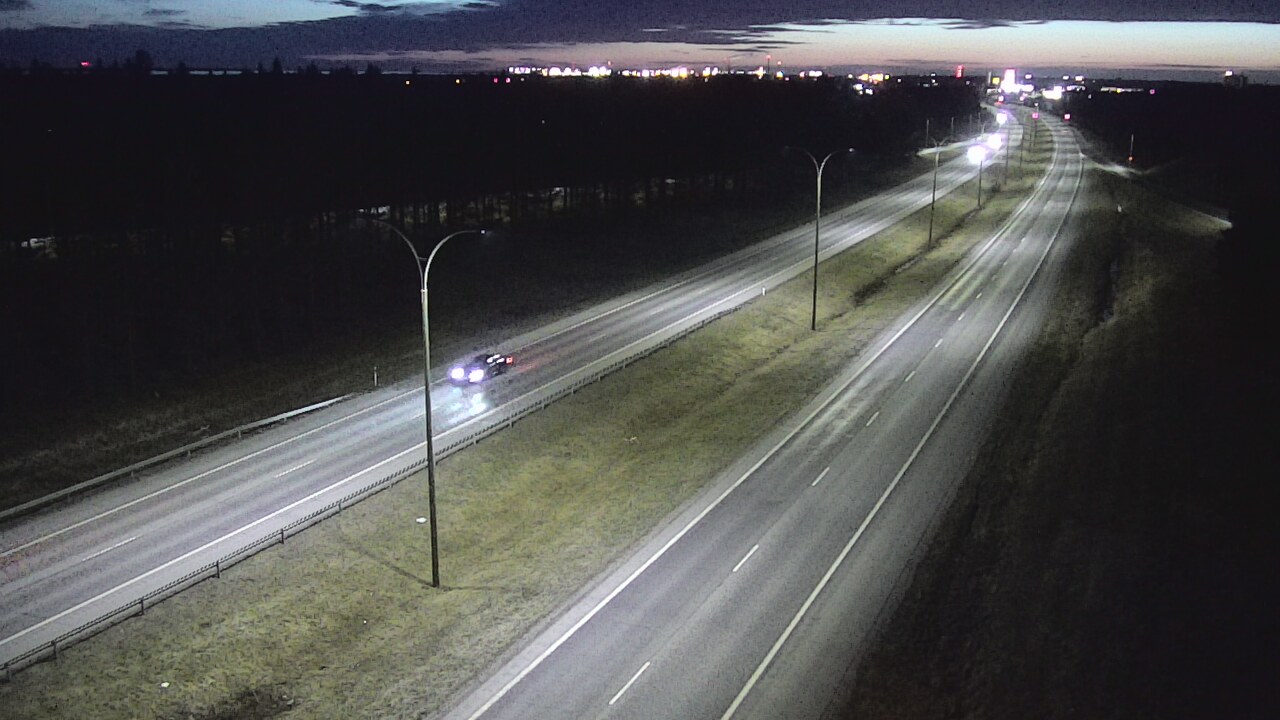 Weather Camera Image Väg 4 Uleåborg, Ouluntulli, Oulu, Pohjois-Pohjanmaa