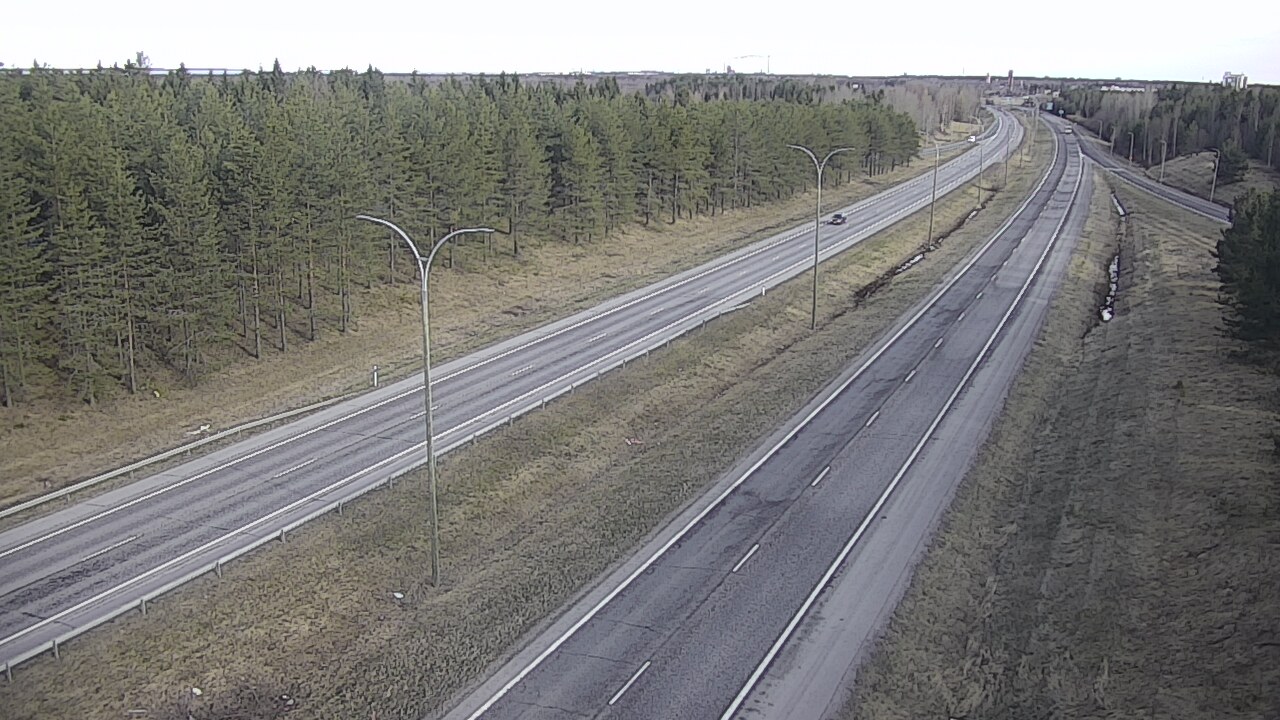 Weather Camera Image Väg 4 Uleåborg, Ouluntulli, Oulu, Pohjois-Pohjanmaa
