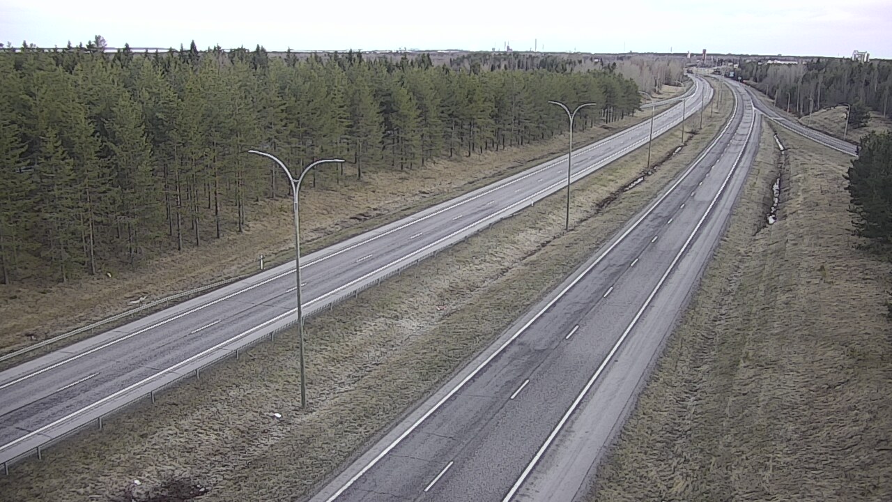 Weather Camera Image Väg 4 Uleåborg, Ouluntulli, Oulu, Pohjois-Pohjanmaa