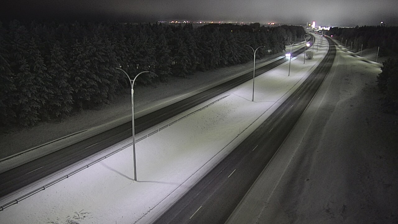 Weather Camera Image Road 4 Oulu, Ouluntulli, Oulu, Pohjois-Pohjanmaa