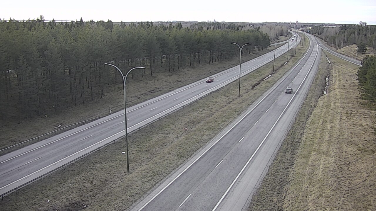 Weather Camera Image Väg 4 Uleåborg, Ouluntulli, Oulu, Pohjois-Pohjanmaa