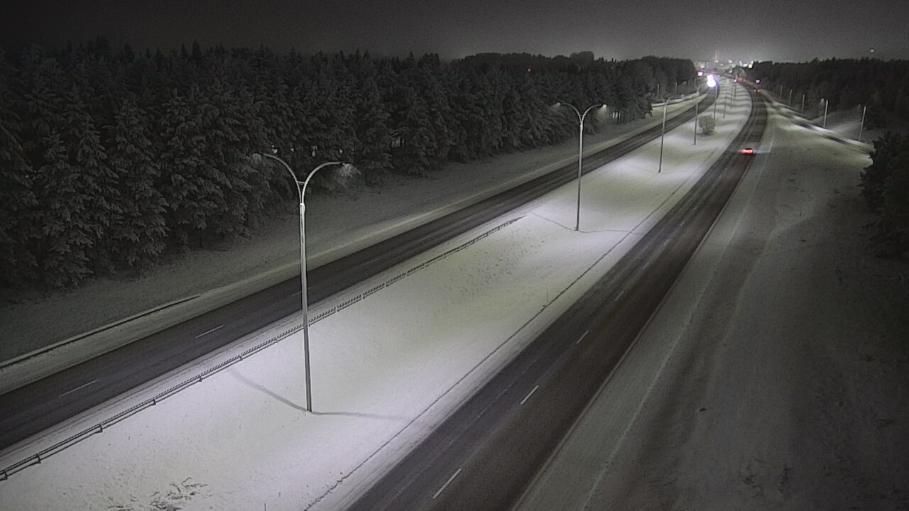 Weather Camera Image Road 4 Oulu, Ouluntulli, Oulu, Pohjois-Pohjanmaa