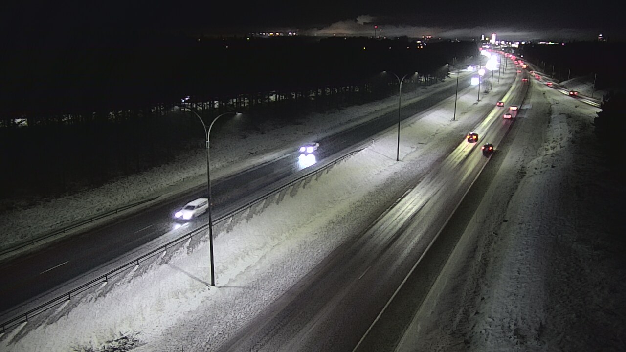 Weather Camera Image Väg 4 Uleåborg, Ouluntulli, Oulu, Pohjois-Pohjanmaa