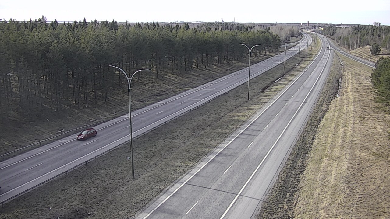 Weather Camera Image Väg 4 Uleåborg, Ouluntulli, Oulu, Pohjois-Pohjanmaa