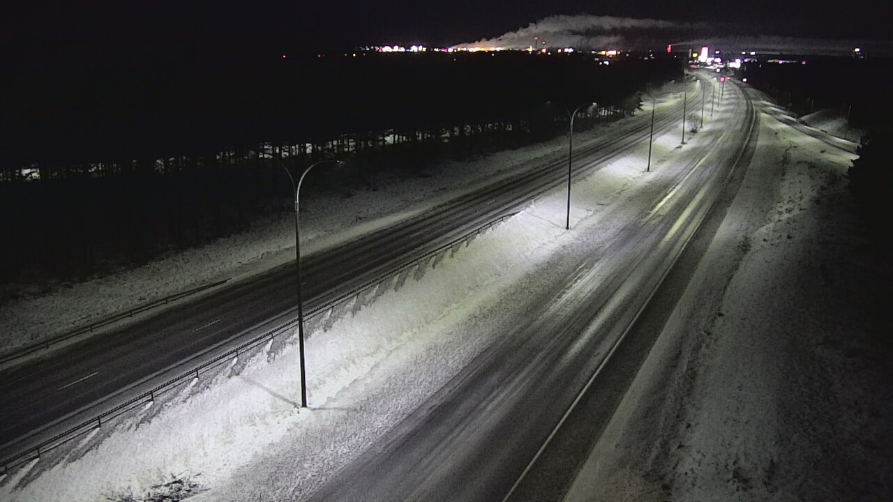 Weather Camera Image Väg 4 Uleåborg, Ouluntulli, Oulu, Pohjois-Pohjanmaa