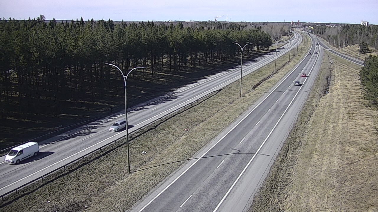 Weather Camera Image Väg 4 Uleåborg, Ouluntulli, Oulu, Pohjois-Pohjanmaa