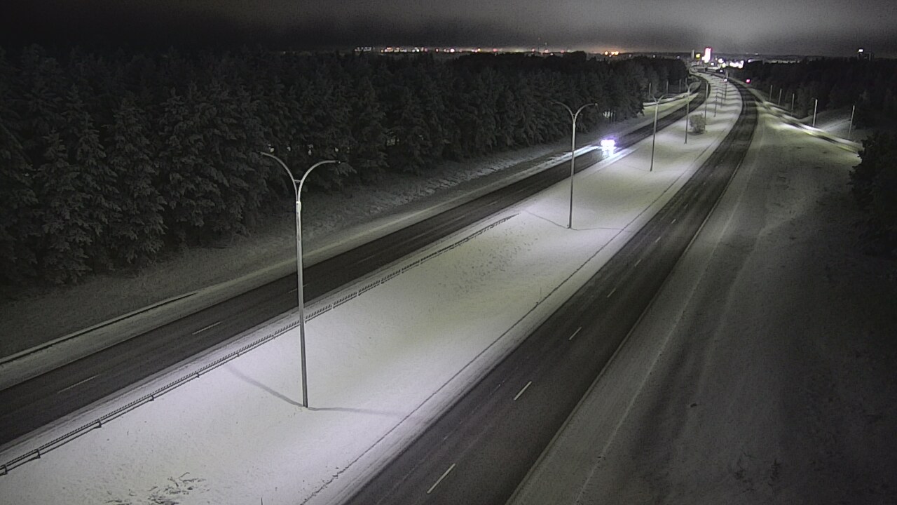 Weather Camera Image Road 4 Oulu, Ouluntulli, Oulu, Pohjois-Pohjanmaa