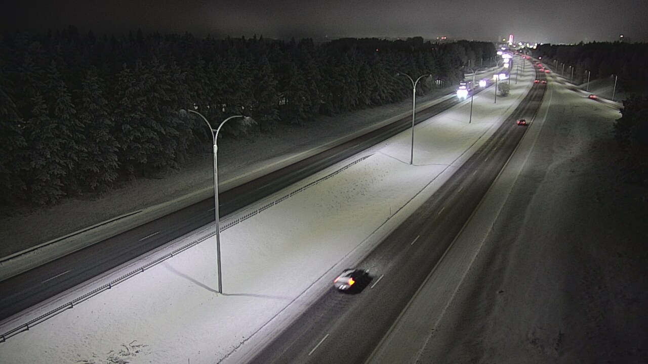 Weather Camera Image Road 4 Oulu, Ouluntulli, Oulu, Pohjois-Pohjanmaa