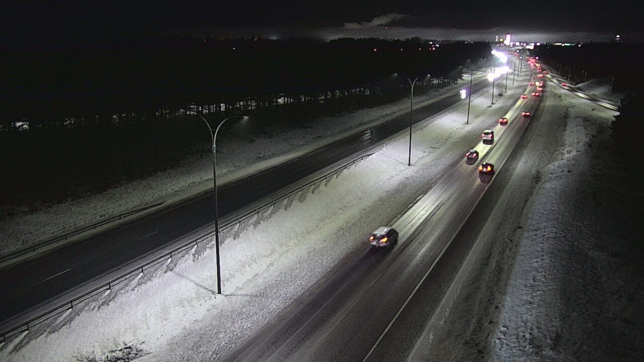 Weather Camera Image Väg 4 Uleåborg, Ouluntulli, Oulu, Pohjois-Pohjanmaa