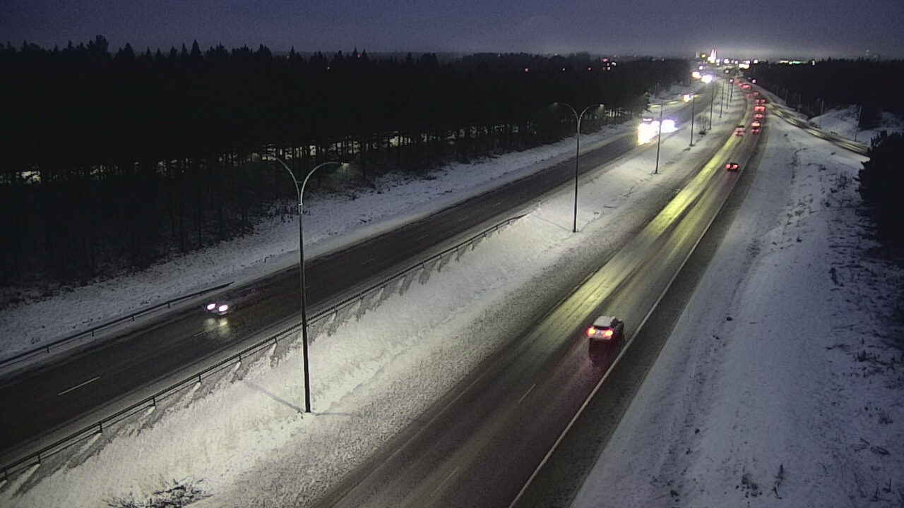 Weather Camera Image Väg 4 Uleåborg, Ouluntulli, Oulu, Pohjois-Pohjanmaa