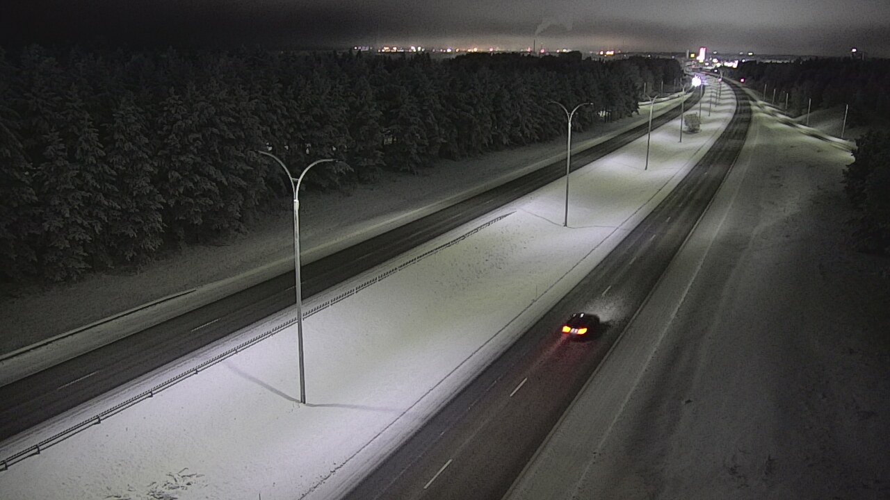 Weather Camera Image Road 4 Oulu, Ouluntulli, Oulu, Pohjois-Pohjanmaa