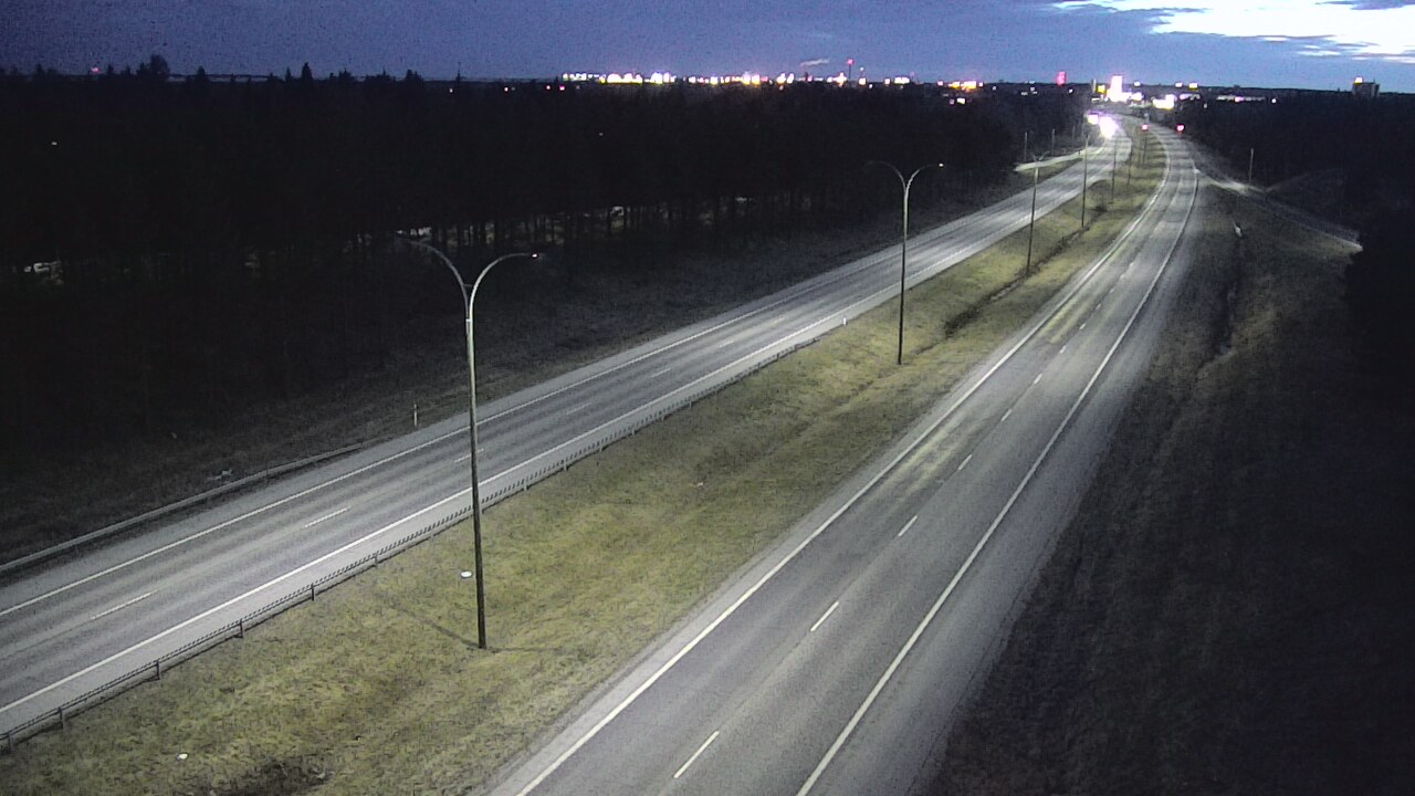 Weather Camera Image Väg 4 Uleåborg, Ouluntulli, Oulu, Pohjois-Pohjanmaa