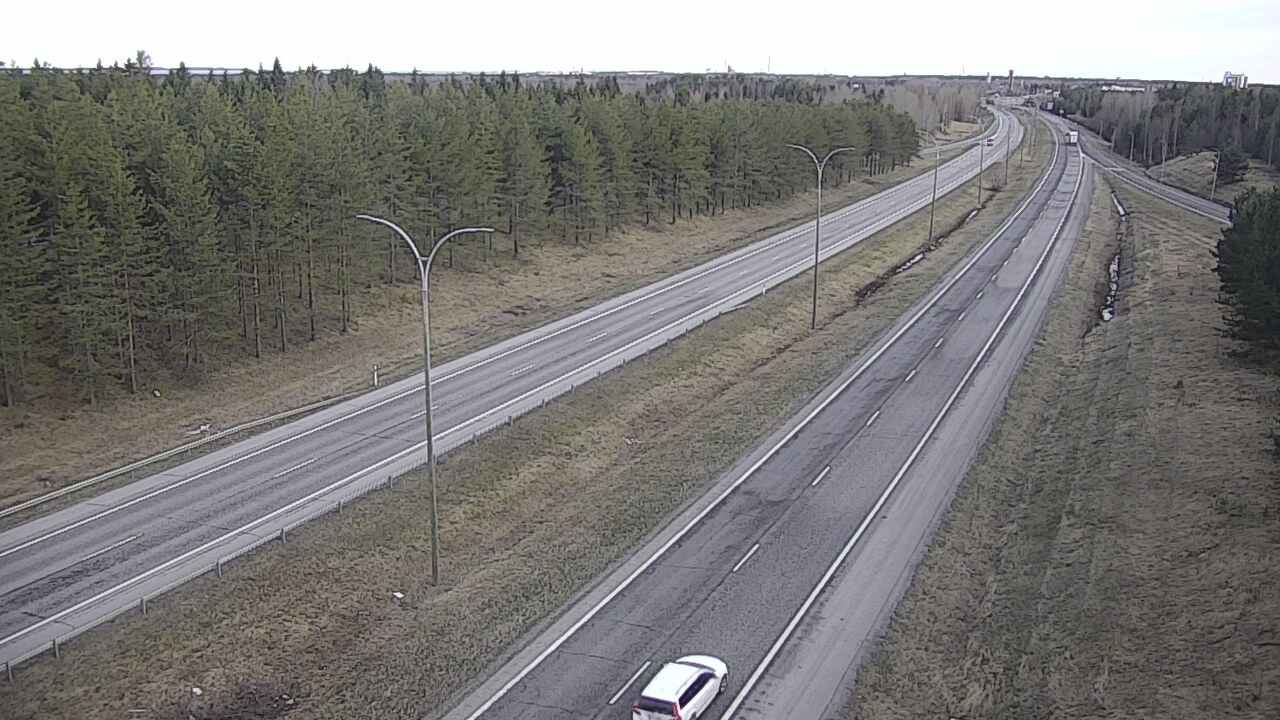 Weather Camera Image Väg 4 Uleåborg, Ouluntulli, Oulu, Pohjois-Pohjanmaa
