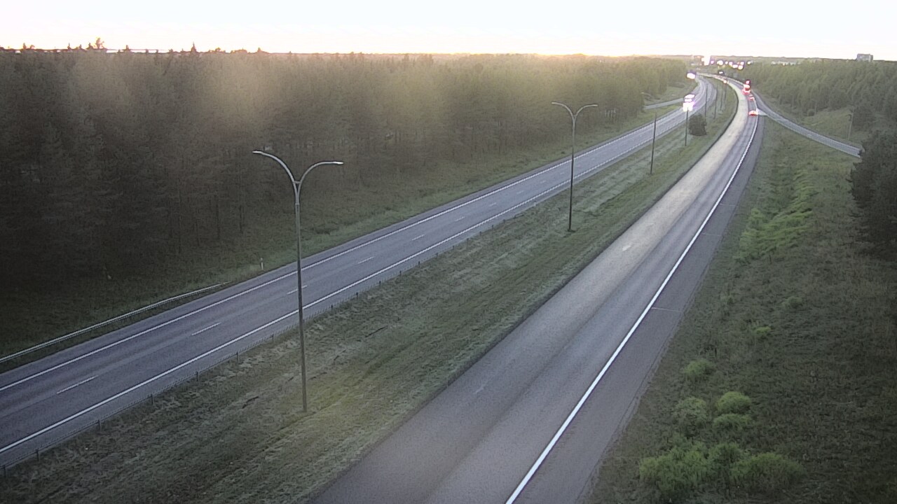 Weather Camera Image Väg 4 Uleåborg, Ouluntulli, Oulu, Pohjois-Pohjanmaa