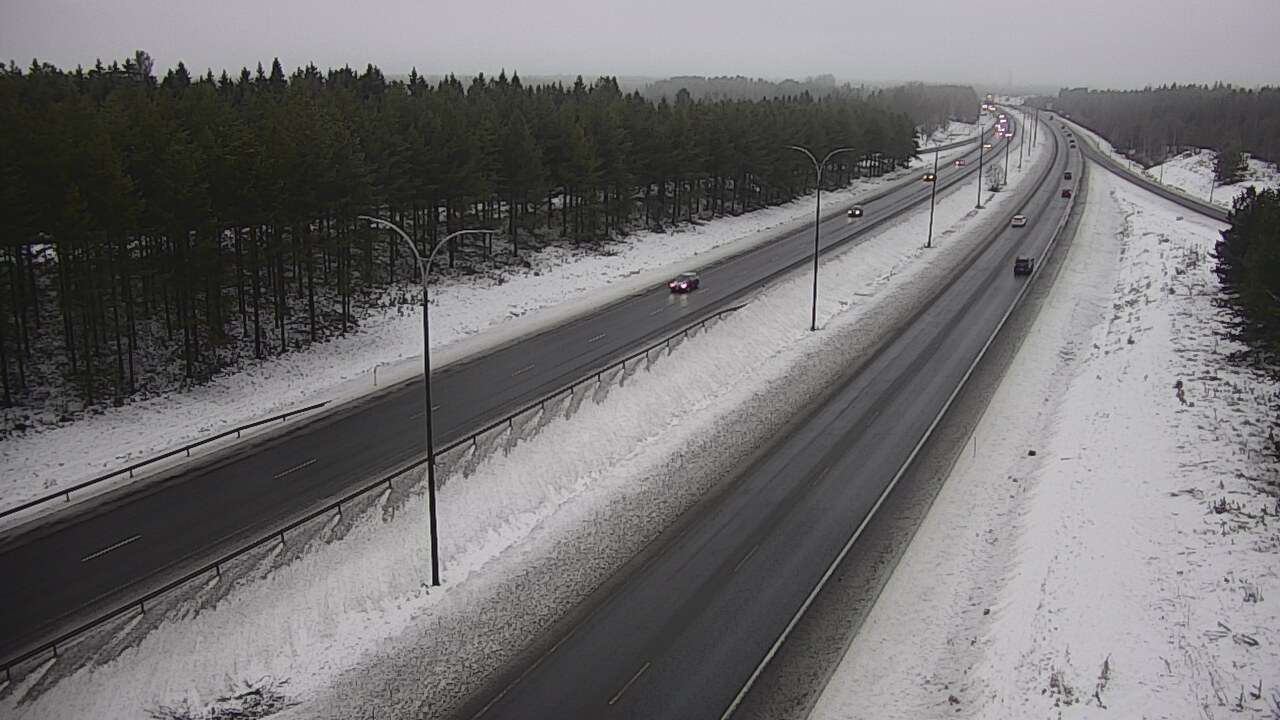 Weather Camera Image Väg 4 Uleåborg, Ouluntulli, Oulu, Pohjois-Pohjanmaa