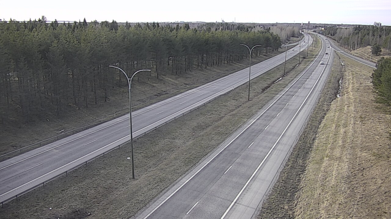 Weather Camera Image Väg 4 Uleåborg, Ouluntulli, Oulu, Pohjois-Pohjanmaa
