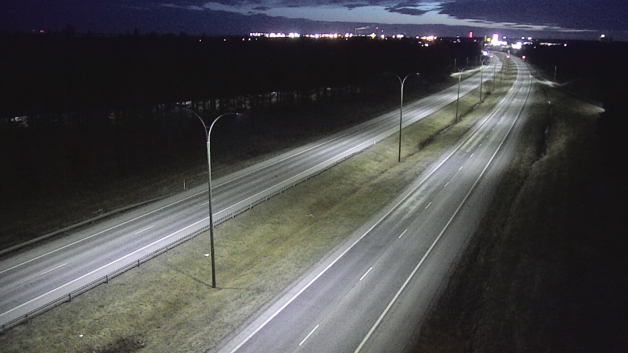 Weather Camera Image Väg 4 Uleåborg, Ouluntulli, Oulu, Pohjois-Pohjanmaa