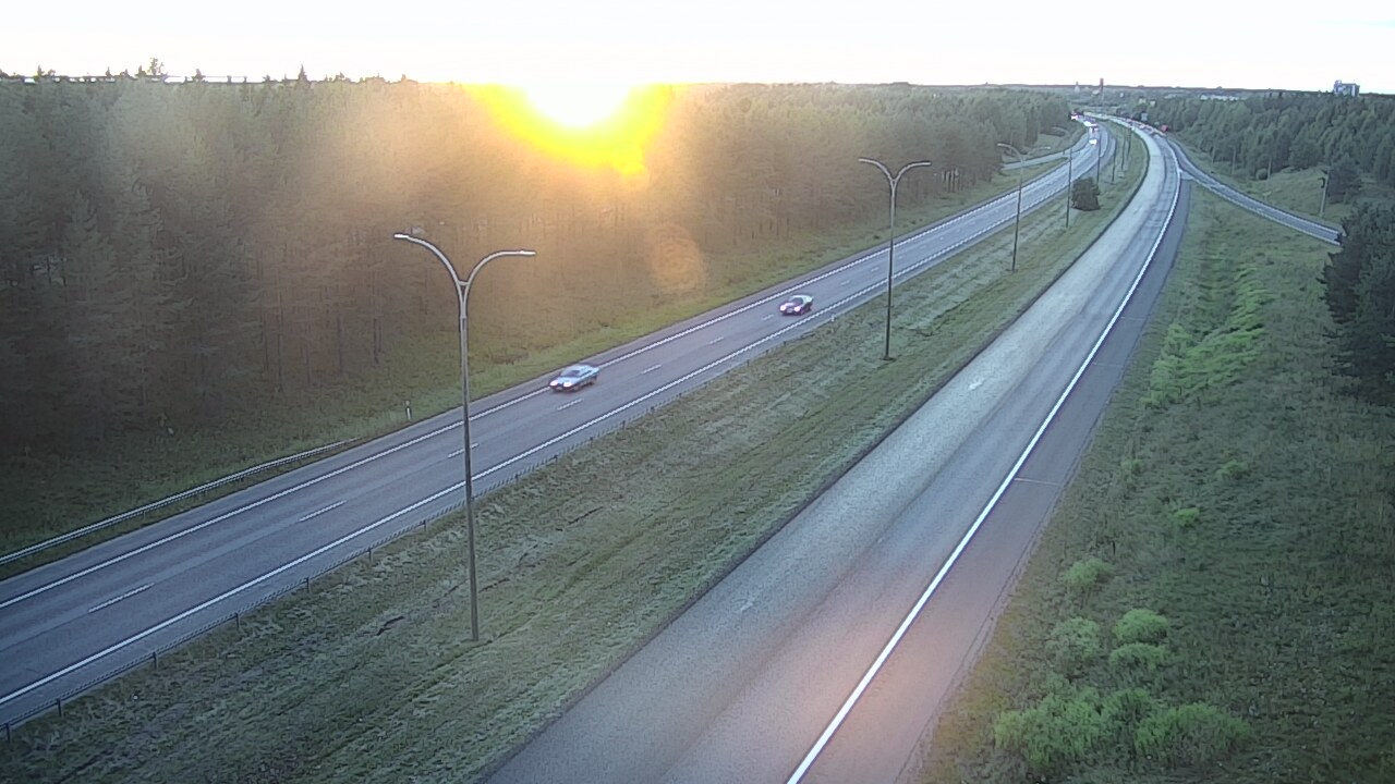 Weather Camera Image Väg 4 Uleåborg, Ouluntulli, Oulu, Pohjois-Pohjanmaa