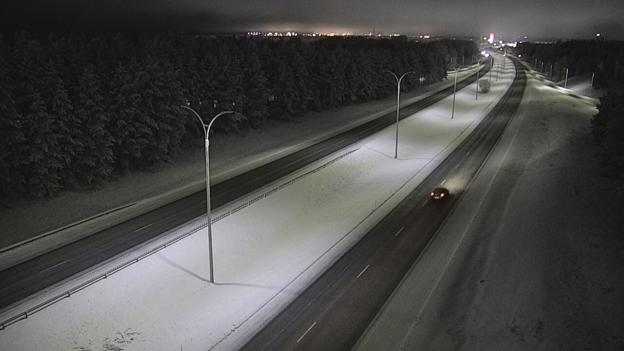 Weather Camera Image Road 4 Oulu, Ouluntulli, Oulu, Pohjois-Pohjanmaa