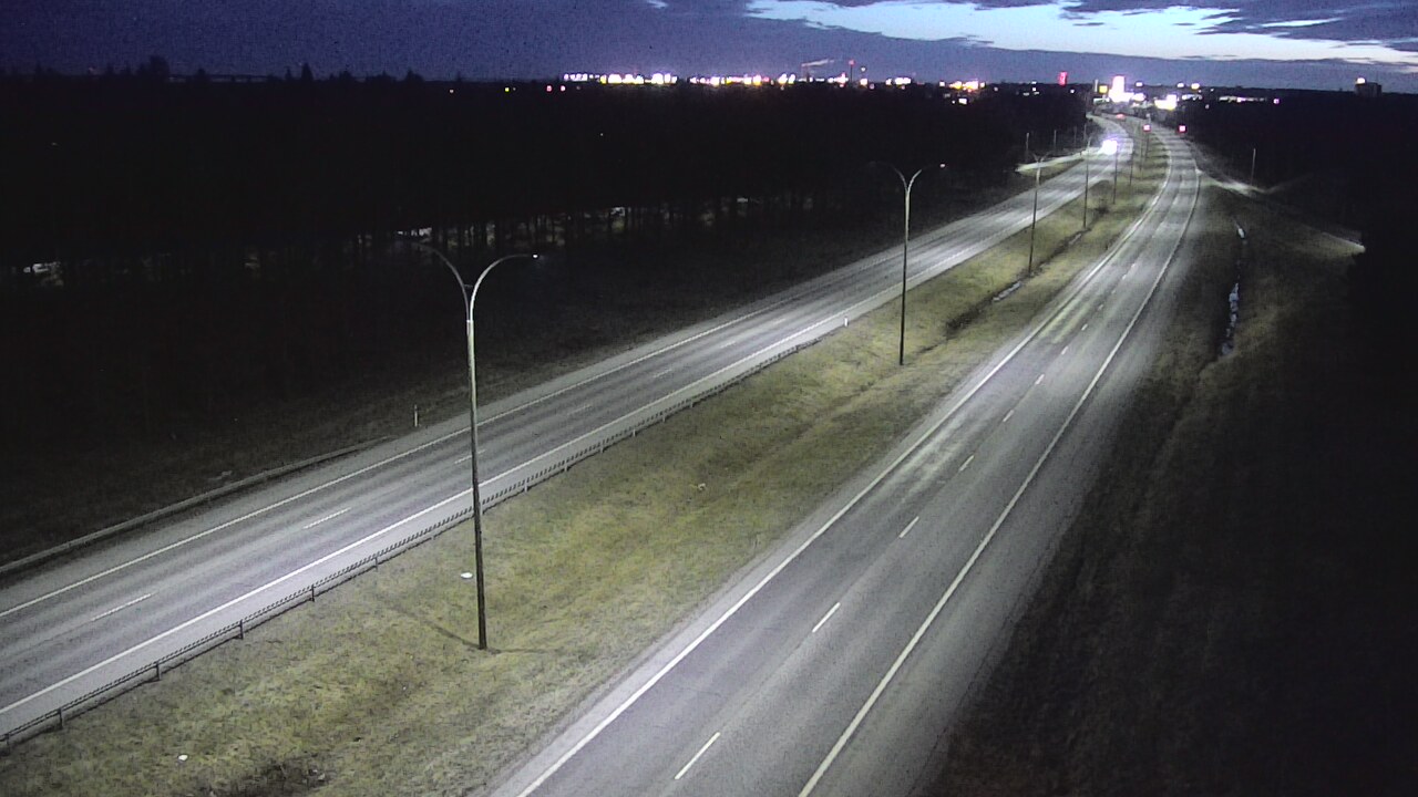 Weather Camera Image Väg 4 Uleåborg, Ouluntulli, Oulu, Pohjois-Pohjanmaa