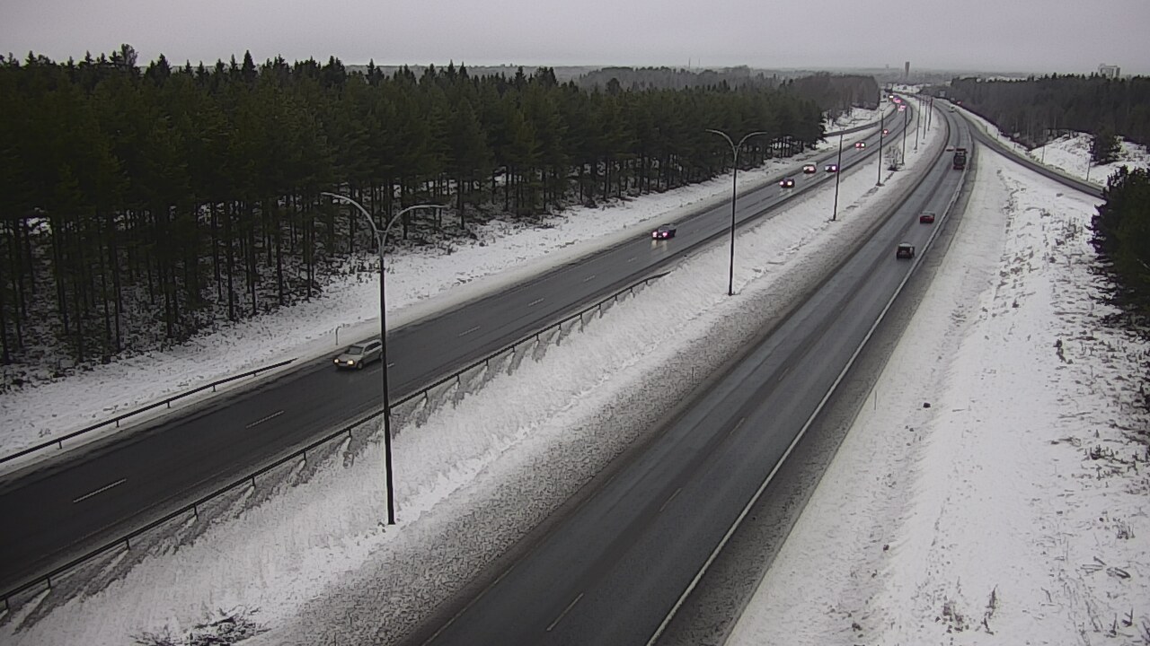 Weather Camera Image Väg 4 Uleåborg, Ouluntulli, Oulu, Pohjois-Pohjanmaa