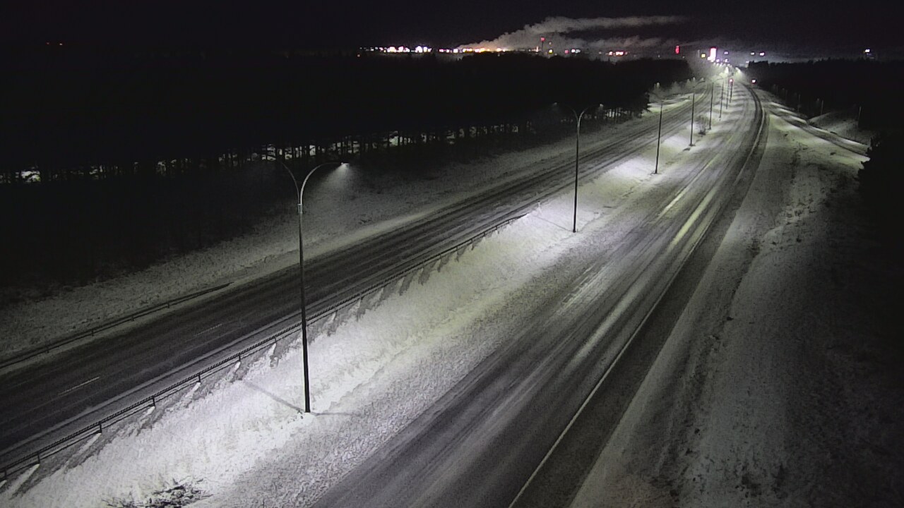 Weather Camera Image Väg 4 Uleåborg, Ouluntulli, Oulu, Pohjois-Pohjanmaa