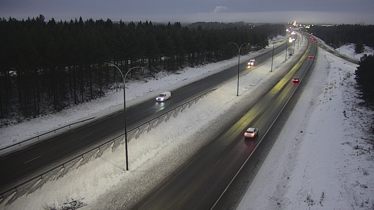 Weather Camera Image Väg 4 Uleåborg, Ouluntulli, Oulu, Pohjois-Pohjanmaa