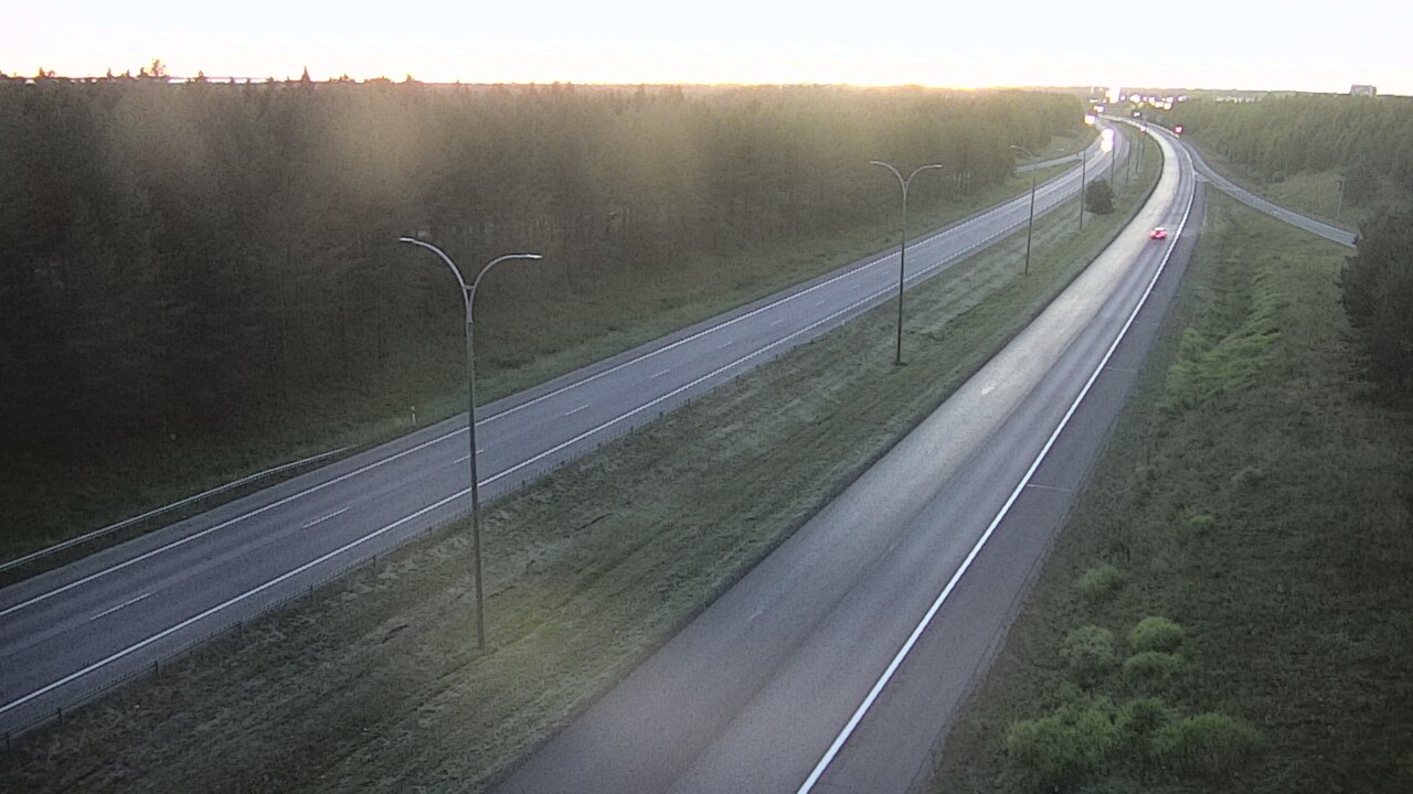 Weather Camera Image Väg 4 Uleåborg, Ouluntulli, Oulu, Pohjois-Pohjanmaa