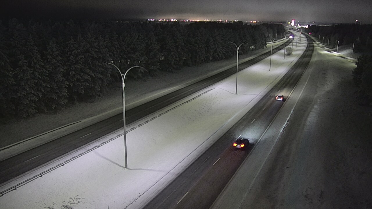 Weather Camera Image Road 4 Oulu, Ouluntulli, Oulu, Pohjois-Pohjanmaa