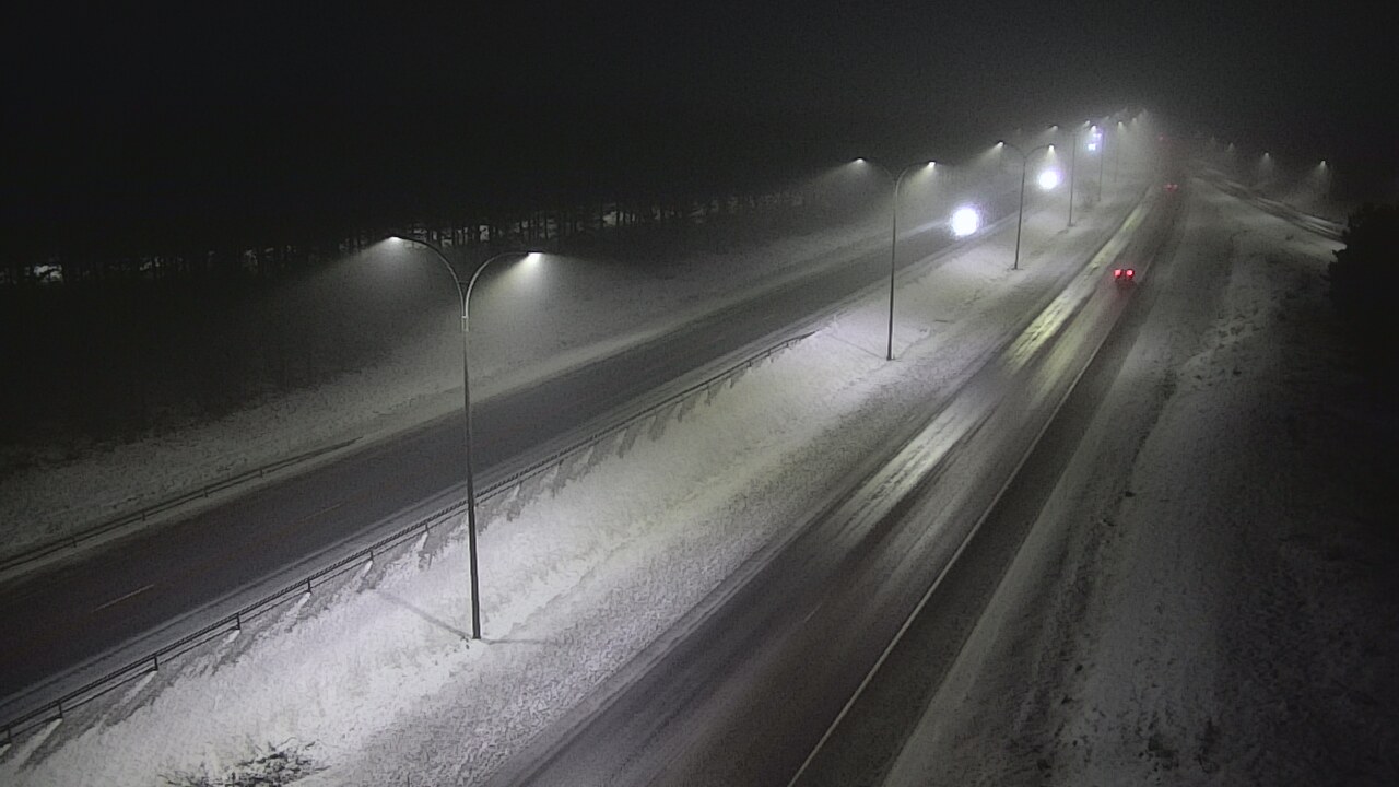 Weather Camera Image Väg 4 Uleåborg, Ouluntulli, Oulu, Pohjois-Pohjanmaa