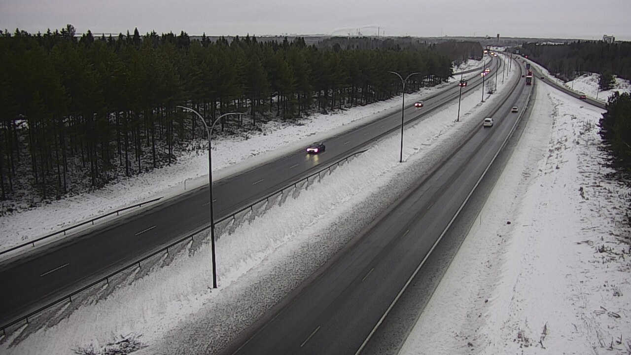 Weather Camera Image Väg 4 Uleåborg, Ouluntulli, Oulu, Pohjois-Pohjanmaa