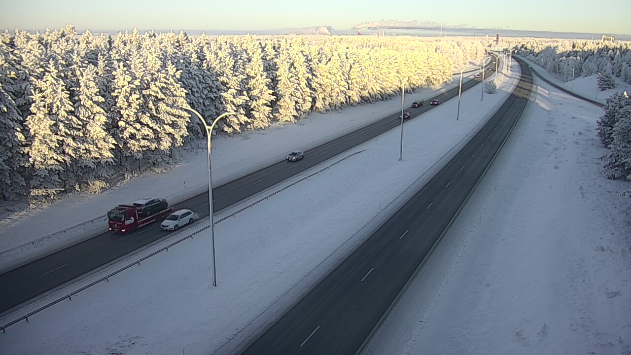 Weather Camera Image Väg 4 Uleåborg, Ouluntulli, Oulu, Pohjois-Pohjanmaa